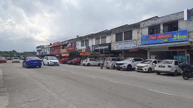 Seri Alam 4 Storey Shop Lot 1920sqft 1