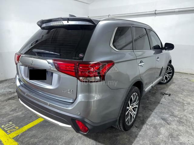 2017 Mitsubishi OUTLANDER 2.4 (A) - 2