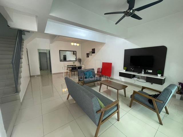 Kuala Selangor,2.5 storey terrace house for sale,near town. 1