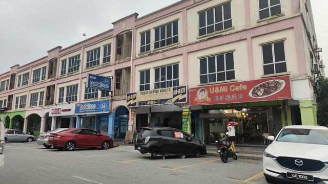 3Storey Shop Semenyih @ For Sell 1