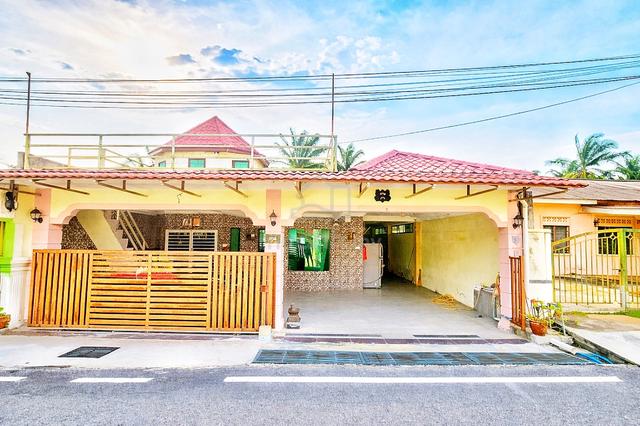 Renovated & extended Semi D Setingkat Taman Sum Hup Bahau 1