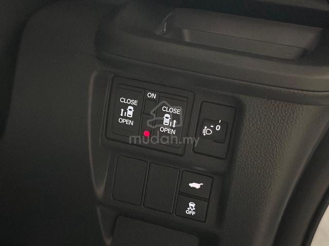 2025 Honda STEPWAGON 1.5 SPADA (A) - 4