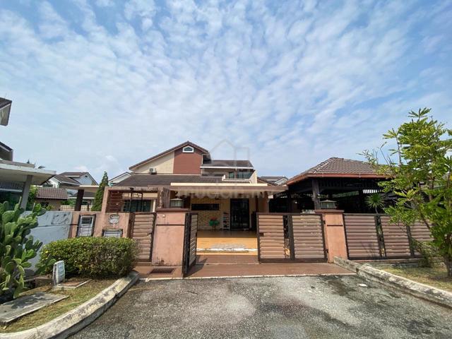 Renovated Double Storey Bungalow Jalan Pendita Bestari Puncak Bestari 1