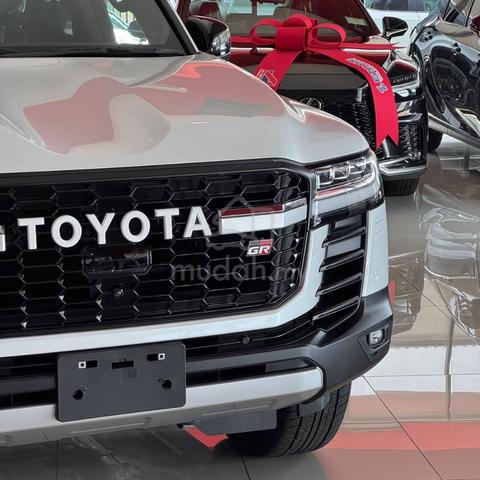 2023 Toyota Land Cruiser 300 3.5 GR Sport V6 - 3