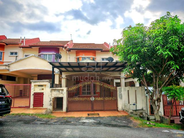 [RENOVATED&EXTENDED] Double Storey Terrace Taman Puncak Saujana Kajang 1
