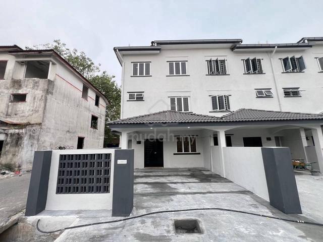 NEW REFURBISHED 3 Storey Intermediate Bandar Seremban Selatan 1