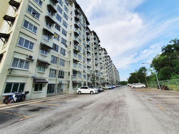 Baiduri Courts (Bukit Puchong) 1