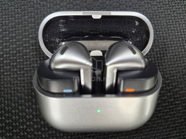 Carousel Image