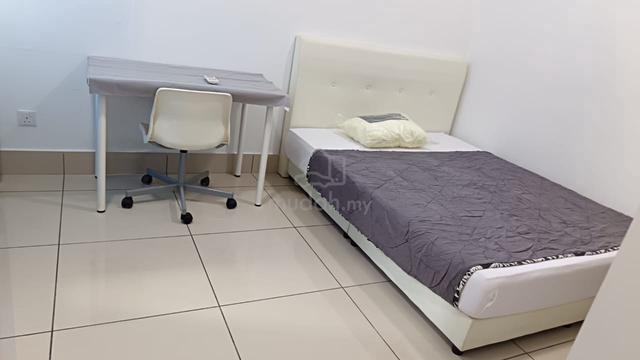 (KL) Female unit Small Room with private bathroom at One Residence 1