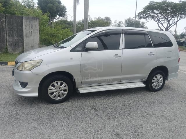 Toyota Innova - 4