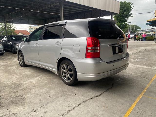 Toyota WISH 1.8 (A) 2004/2005 [Prefer Cash Buyer] - 5