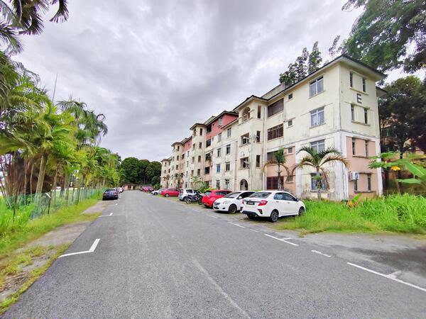 Prima Apartments (Kota Warisan Sepang) 1