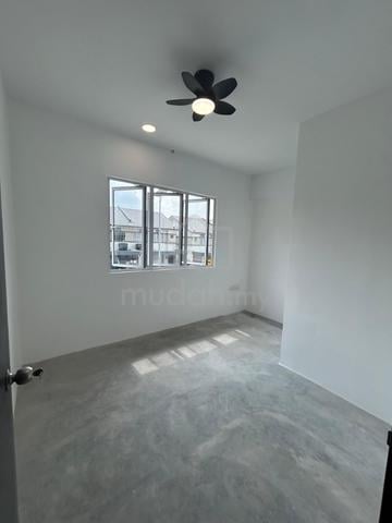 Brand New Townhouse (Upper Level) -  Sutera Residence @ Bukit Jalil 1