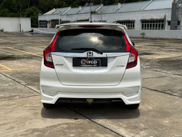 Honda JAZZ V 1.5L (A) Paddle Shift/Push Start - 4