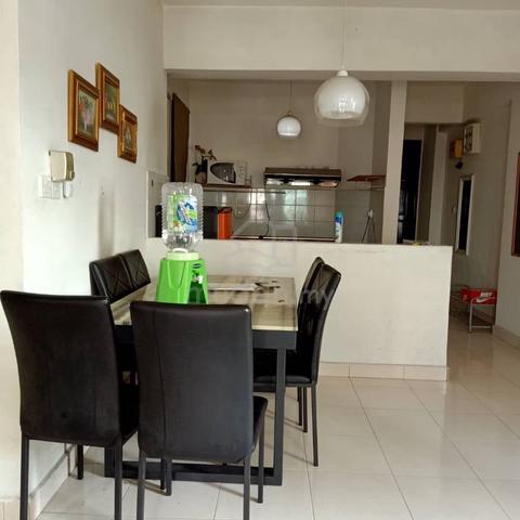 Perdana Emerald 4