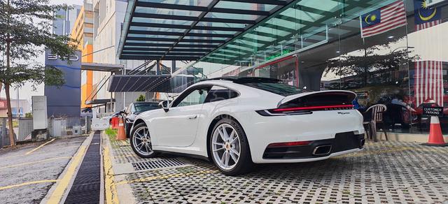 2021 Porsche 911 CARRERA 3.0L (A) - 2