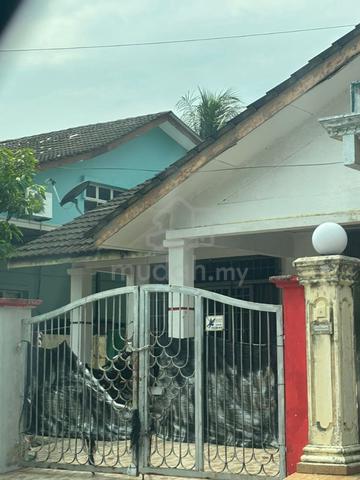1.5 Storey semi D at Taman Megah Ria ( Jalan Api Api ) For Sale 1