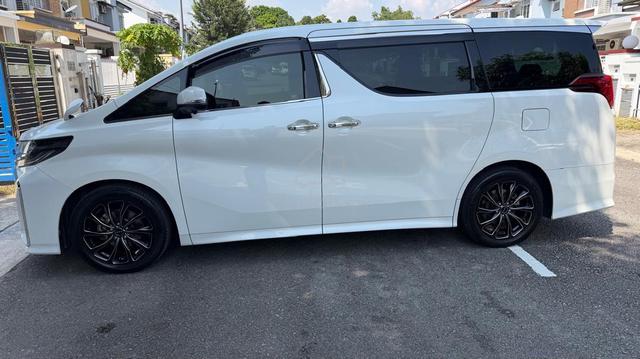 2019 Toyota ALPHARD 2.5 Direct Owner - 3
