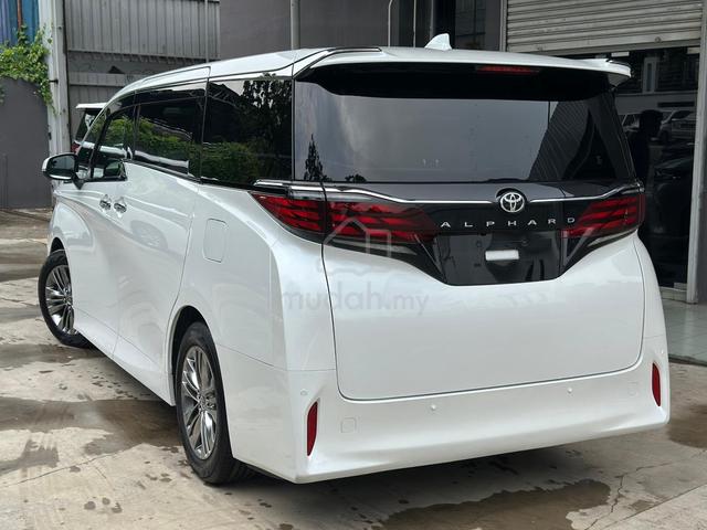 2024 Toyota ALPHARD Z 5A Grade 4k km Merdeka Promo - 3