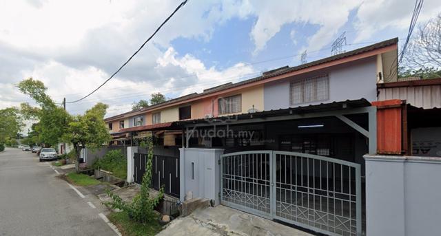 2 Story MATANG JAYA SUNGAI BULOH Good Condition House Easy Loan 1