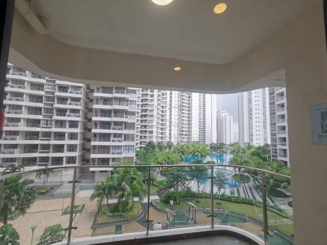 Bay Point @ Country Garden Danga Bay 1
