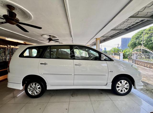 DIRECT OWNER Toyota INNOVA 2.0 G FACELIFT (A) - 4