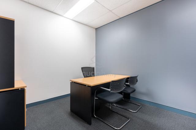 Fully serviced office for you and your team in HQ Menara Pelangi 1
