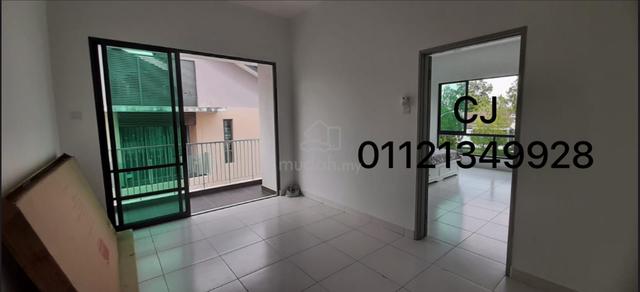 2.5 Storey Semi Detached House for Sale 1