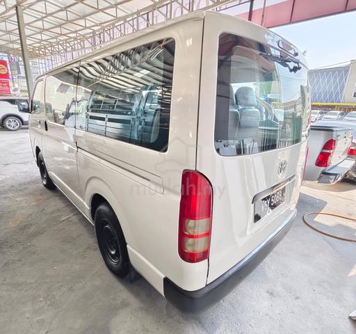 2009 TOYOTA HIACE 2.5 (M) WINDOW VAN tip top condi - 4