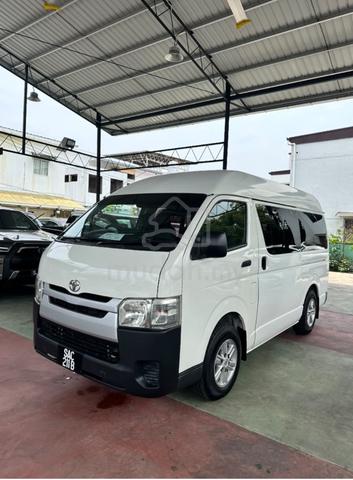 2016 Toyota HIACE 3.0 COMMUTER (A) - 4