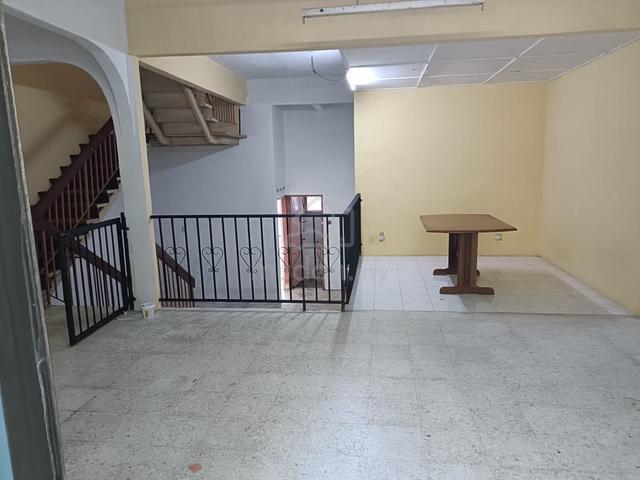 Kuala Lipis Landed Terrence House 2.5storey 1