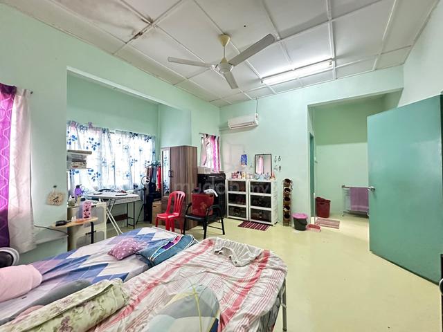 (BELOW MARKET/22*70) 2 Sty House Taman LEP Equine Park Seri Kembangan 1