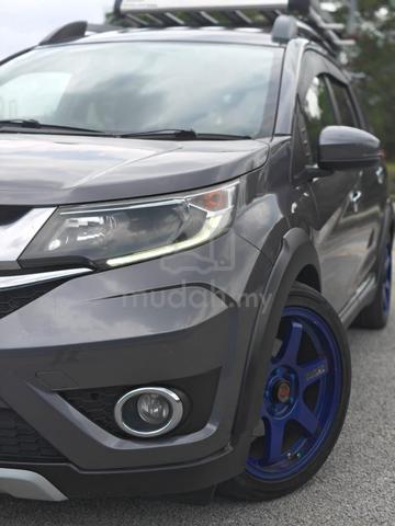 Honda BR-V 1.5 V | Spacious Family Car & Stylish - 3