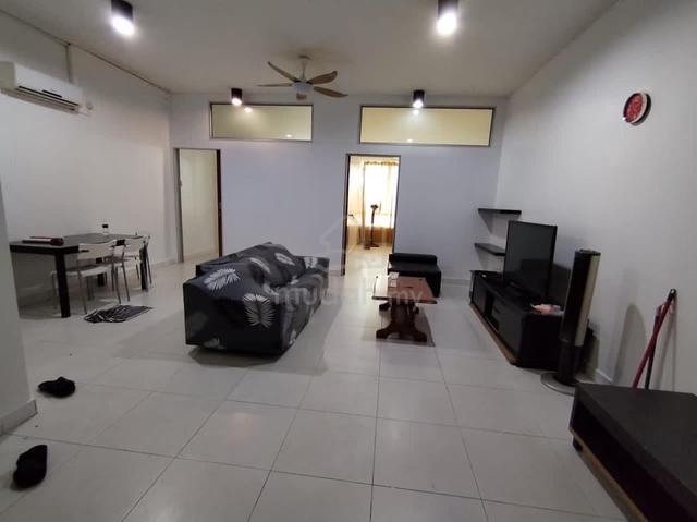 Akademik Suite 1