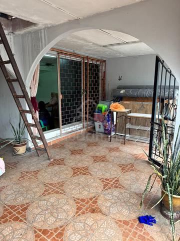 Rumah Untuk Disewa 1