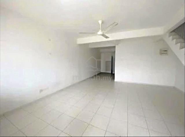 Double Storey Low Cost Taman Pulai Hijauan 1