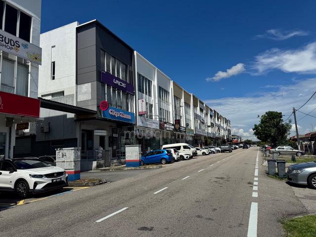 Tun Aminah Ground Floor Shoplot For Rent @ Jalan Pendekar / Skudai 1