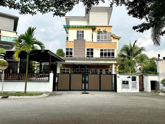 SPACIOUS ! 3-Storey Bungalow, Avenue 4, Bandar Tun Hussein Onn, Cheras 1