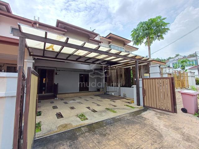 UNIK unit Double Storey Terrace Bayu Perdana Kota Damansara 1