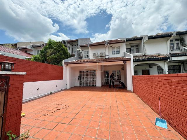5 ROOMS 2 Storey SS19 22x95 SS 19 Subang Jaya 1