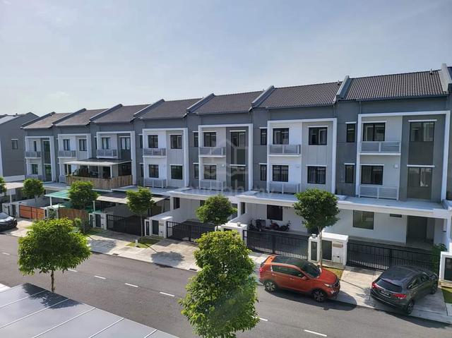 3 Storey Terrace House Lakefield Residences Tropicana Heights Kajang 2 1