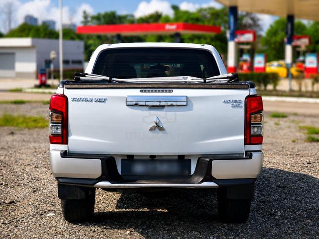 2021 Mitsubishi TRITON 2.4 VGT PREMIUM | F.Loan - 5