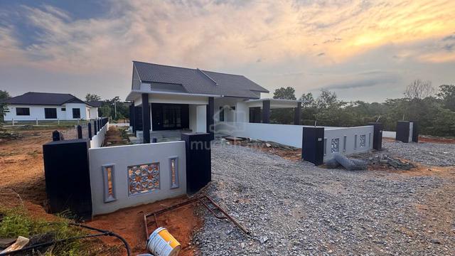 2 Unit Rumah Semi D baru di Bukit Ara ajil depan perodua ajil . 1