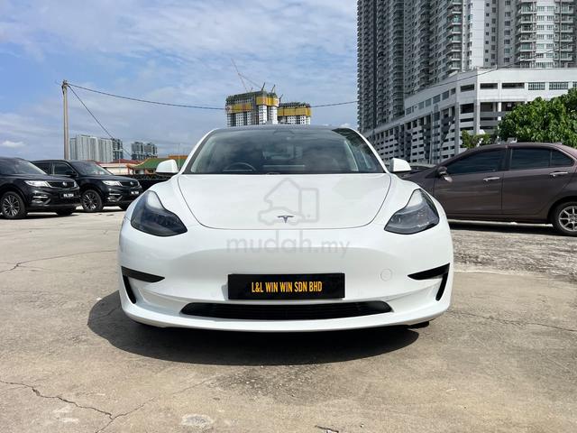 22 Tesla MODEL 3 1.0 STANDARD OTR W/O INS & R/T - 3