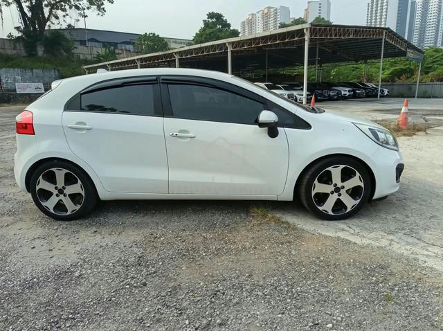 2014 Kia RIO 1.4 SX (A) - 4