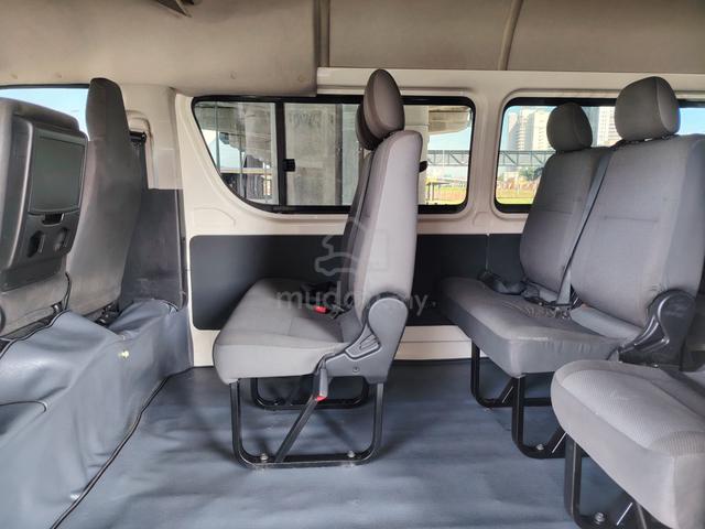 2012 Toyota Hiace 2.7 (M) Window Van Petrol Engine - 5