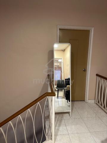 Kl city privacy room w bath full furnish to let 1