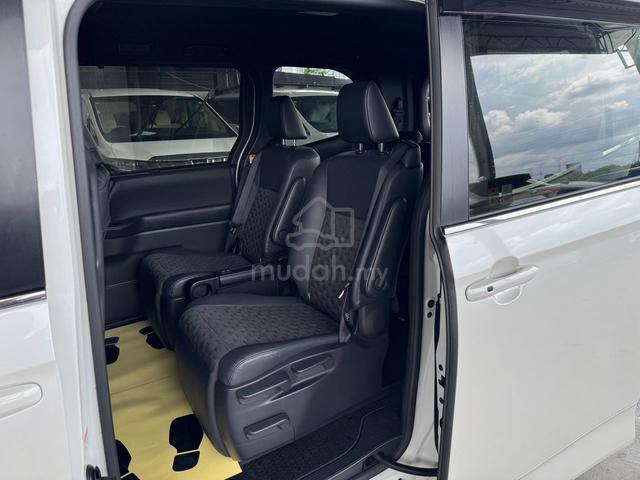 2022 Toyota VOXY 2.0 S-Z (A) POWER BOOT - 5