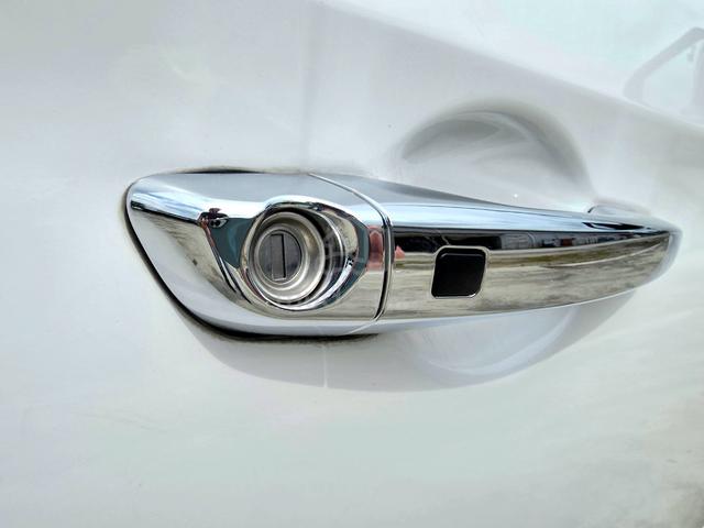 TRUE YEAR 2018 Hyundai ELANTRA 2.0 (A) ALCANTARA - 4