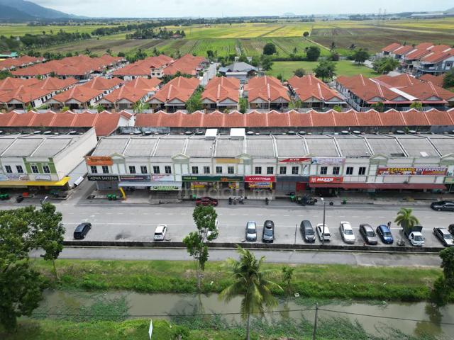 Guar Chempedak Facing Road 1st Floor Shoplot For Rent 1